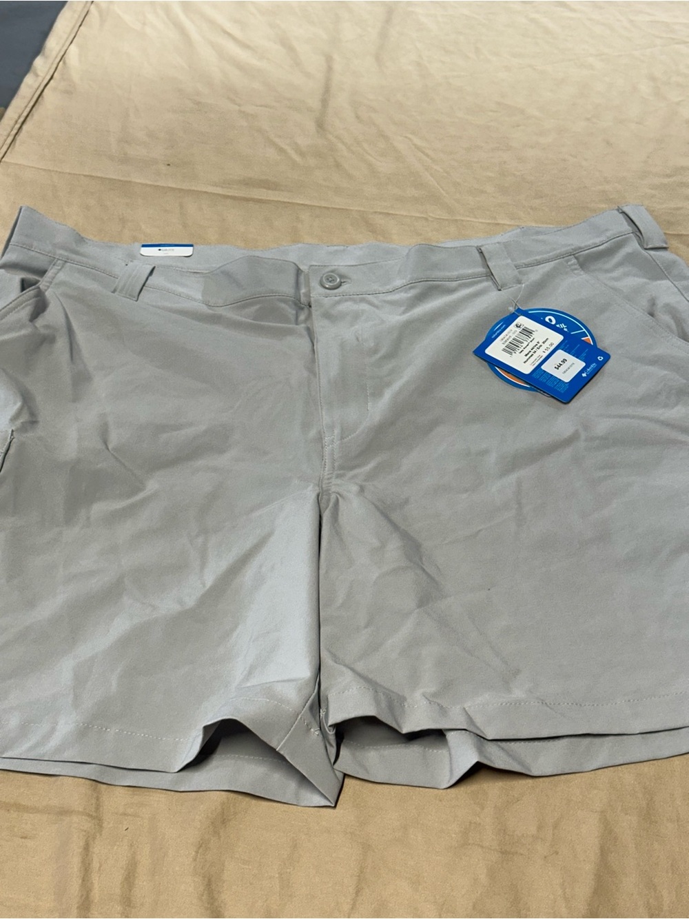 Columbia Men’s Flat Front Shorts - Light Gray